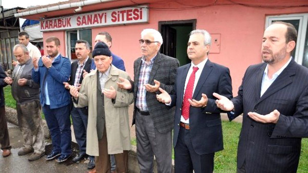 AK Parti Milletvekili Adayı Uysal, "Canla Başla Çalışıyoruz"