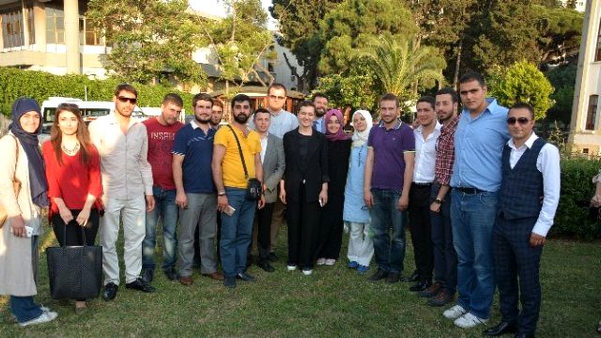 Ak Partili Nükhet Hotar: "Seçilme Yaşını 18\'e İndireceğiz"