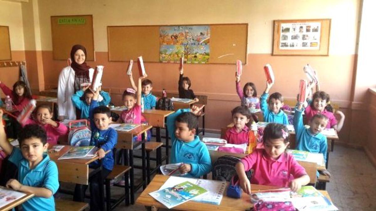 Aksaray\'da Öğrencilere Diş Sağlığı Seti