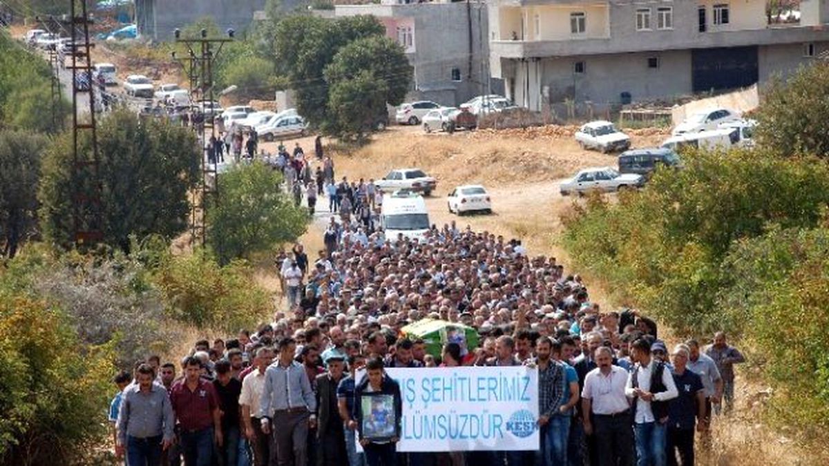 Ankara\'daki Patlamada Hayatını Kaybeden Yunus Delice Adıyaman\'da Toprağa Verildi