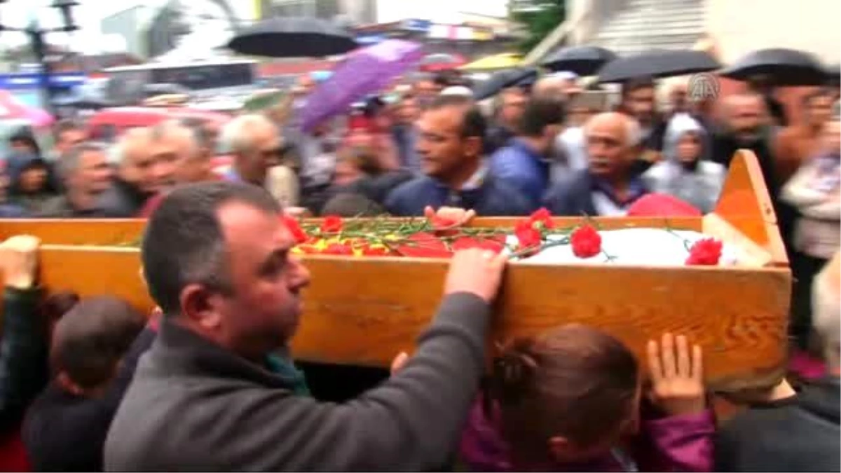 Terör Saldırısında Hayatını Kaybeden Kanlıoğlu\'nun Cenaze Töreni