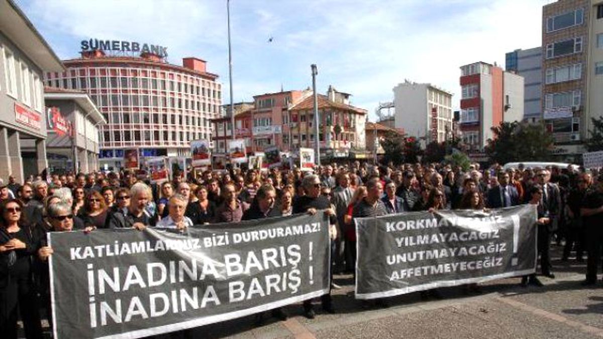 Balıkesir\'de Saldırıya Yürüyüşlü Protesto