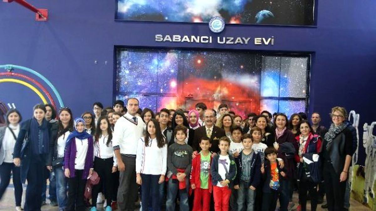 Başkan Büyükerşen Uzay Evini Anlattı