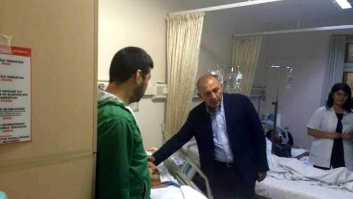 CHP Genel Sekreteri Gürsel Tekin, Saldırıda Yaralananları Ziyaret Etti