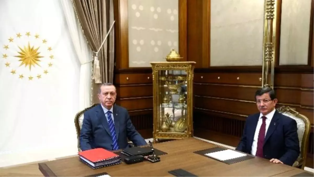 Cumhurbaşkanı Erdoğan, Başbakan Davutoğlu\'nu Kabul Etti