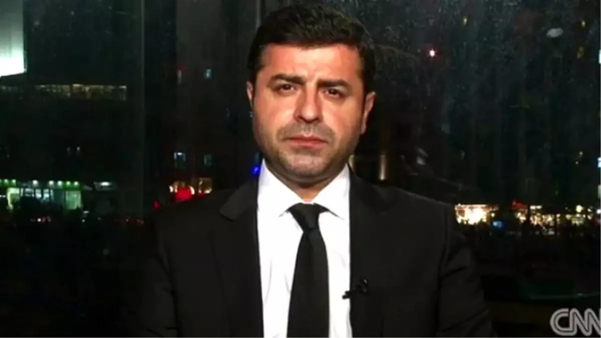 Demirtaş: AKP İktidarı İçin Silah Kullanıyor