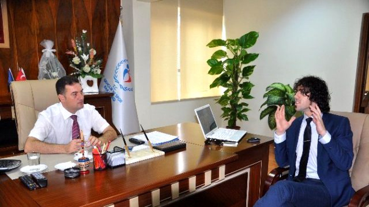 Dünya Paten Federasyonu Başkanı Pour Adana\'da