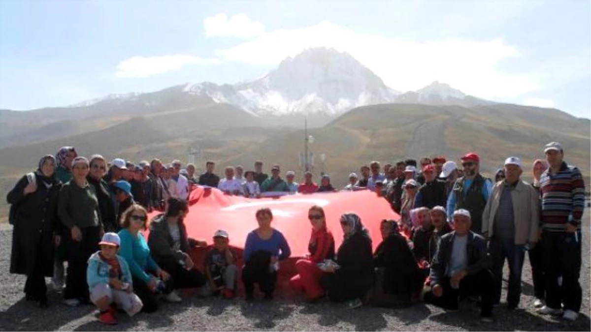 Terör, Erciyes Dağı\'nda Protesto Edildi