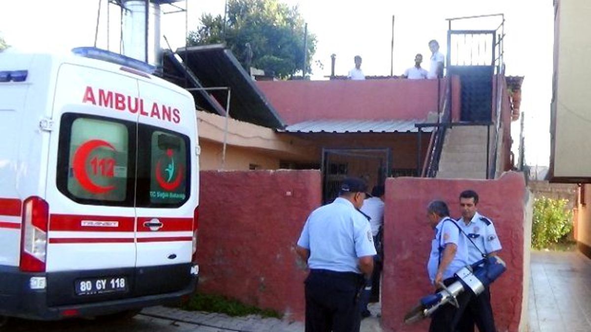 Evde 24 Saat Kilitli Kaldı, Kendisini Kurtaranlara "Kapımı Kilitleyin" Diye Çıkıştı