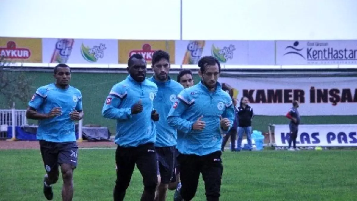 Giresunspor\'da Futbolcular 3 Puana Odaklandı