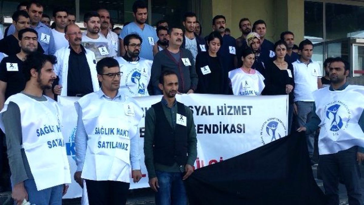 İdil Devlet Hastanesi Çalışanları İş Bırakma Eylemi Yaptı