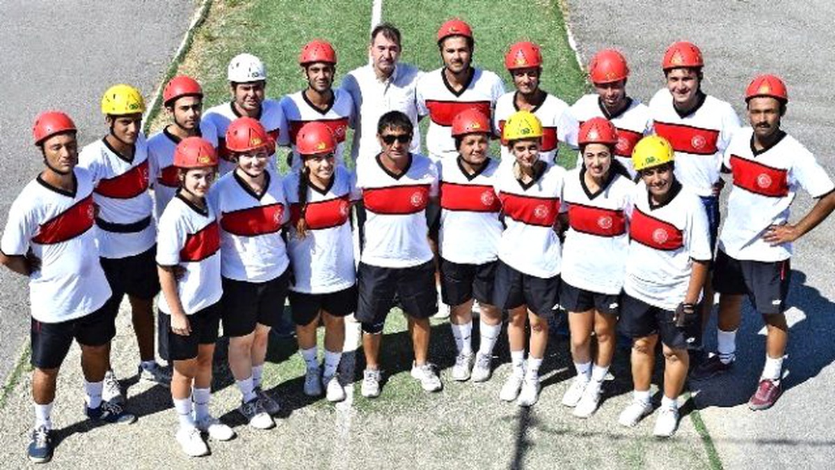 İzmirli Kadın İtfaiyecilerin Büyük Başarısı