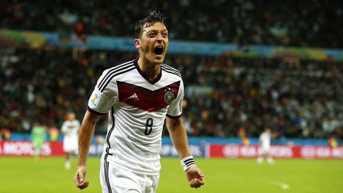 Mesut Özil: Türk Milli Takımı'na Şans Diliyorum