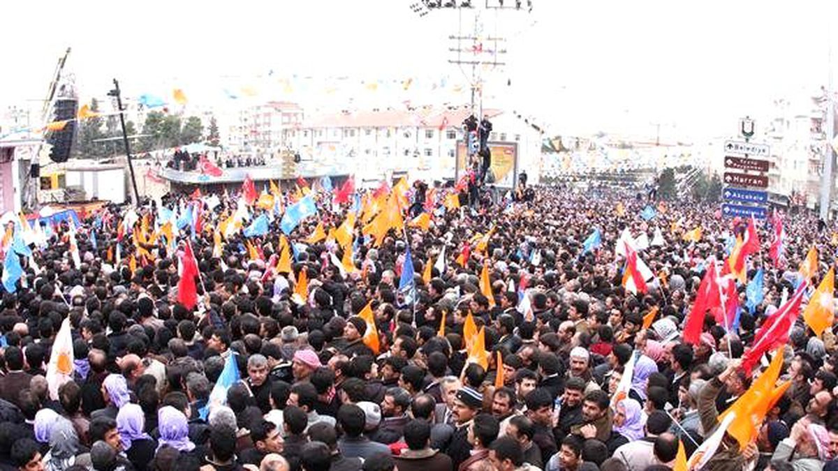 Miting Öncesi Toplanma Alanları Kaldırılıyor