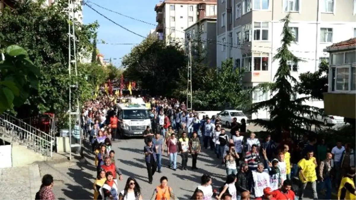 Selahattin Demirtaş, Kartal\'da Cenaze Törenine Katıldı