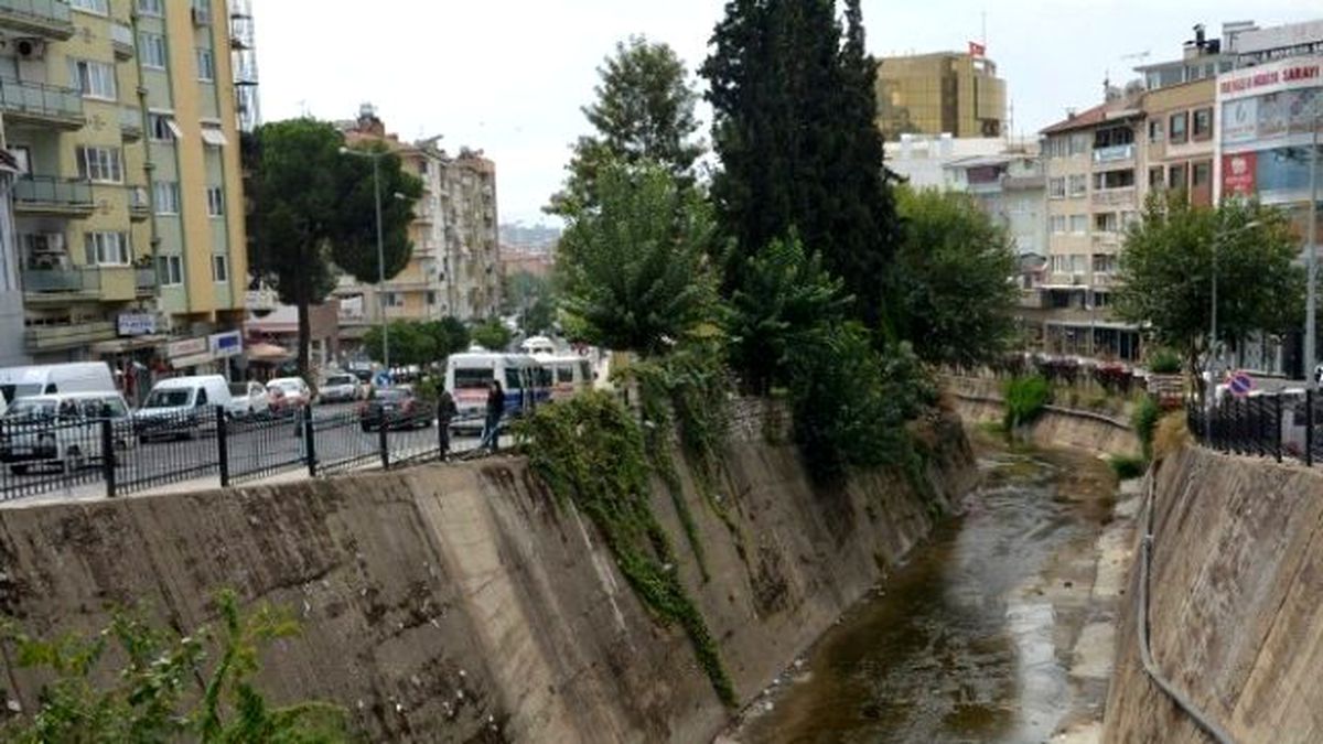 Tabakhane Deresi Temiz Durmuyor