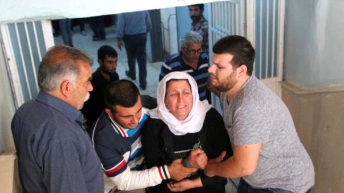 Terör Kurbanı 3 Kişi, Suruç\'ta Gözyaşlarıyla Uğurlandı