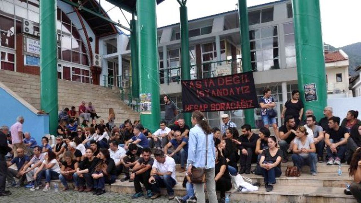 Terörü Kınayıp İş Bıraktılar
