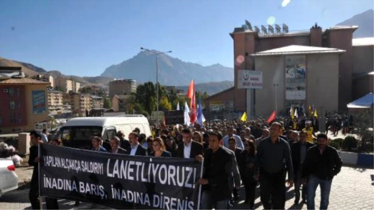 Van ve Hakkari\'de Ankara\'daki Saldırıya Protesto
