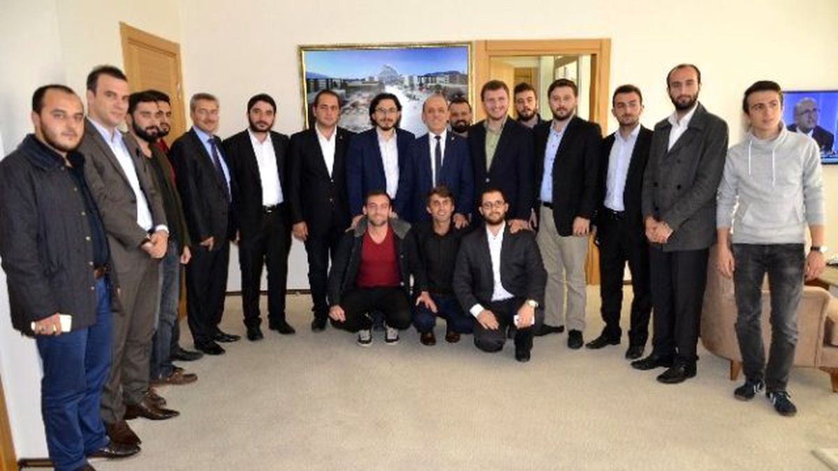Ak Gençlik\'ten Başkan Cavit Öztürk\'e Ziyaret