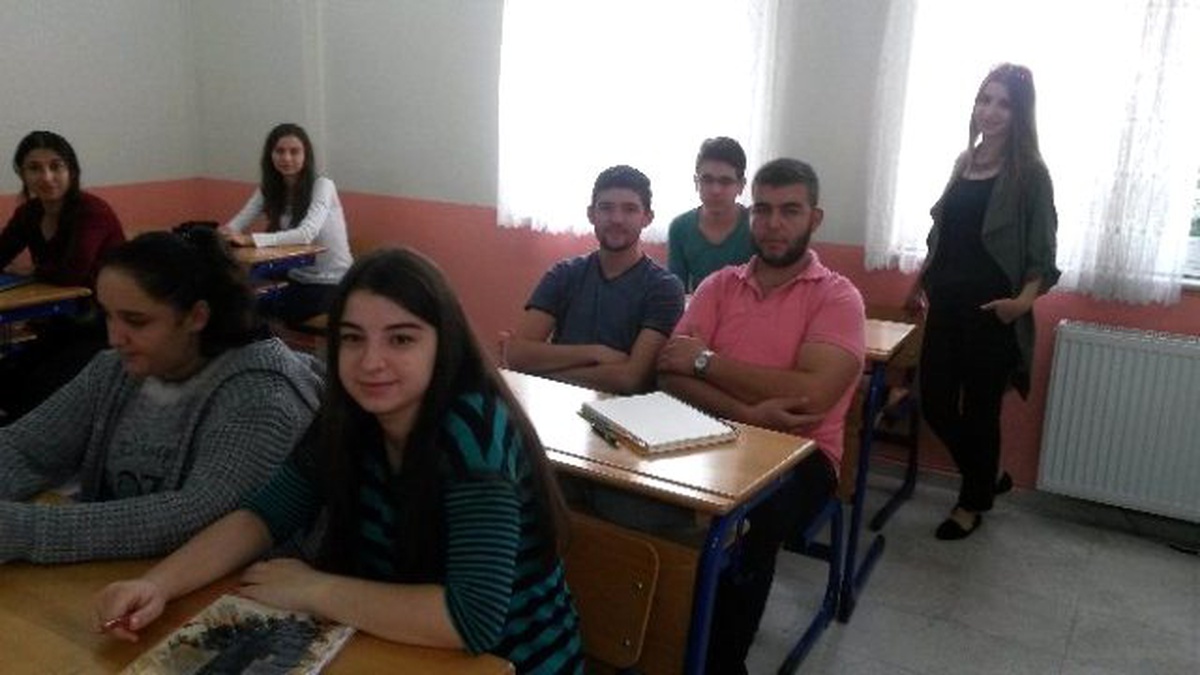 Akhisar Halk Eğitim Üniversiteye Hazırlıyor