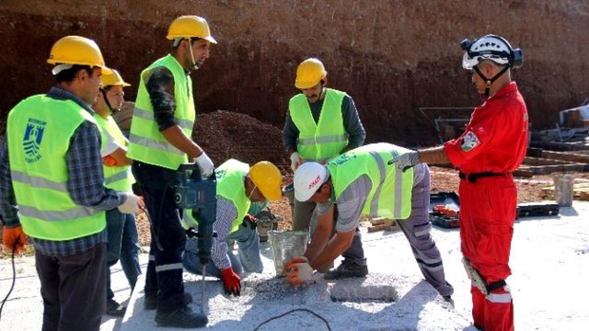 Akut\'tan Bodrum Belediyesi Personeline Eğitim