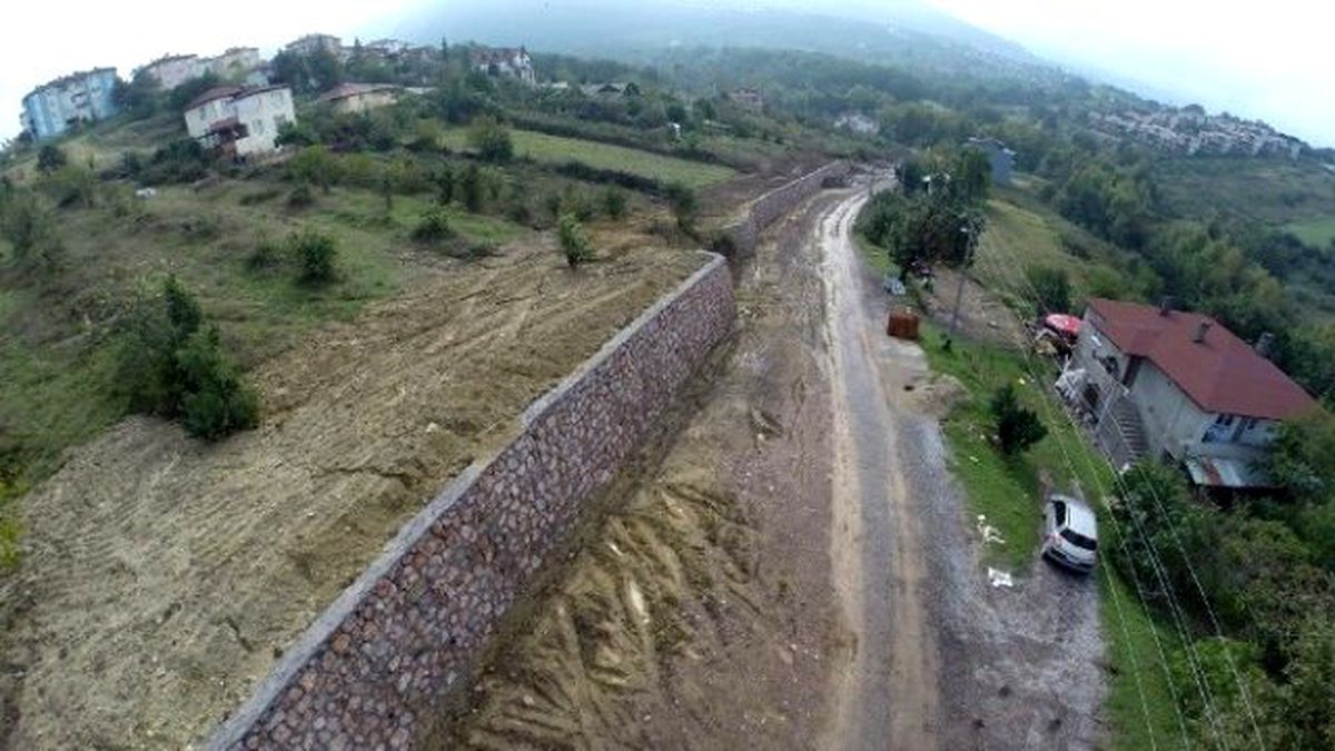 Başiskele Serim Sokağa Taş Duvar