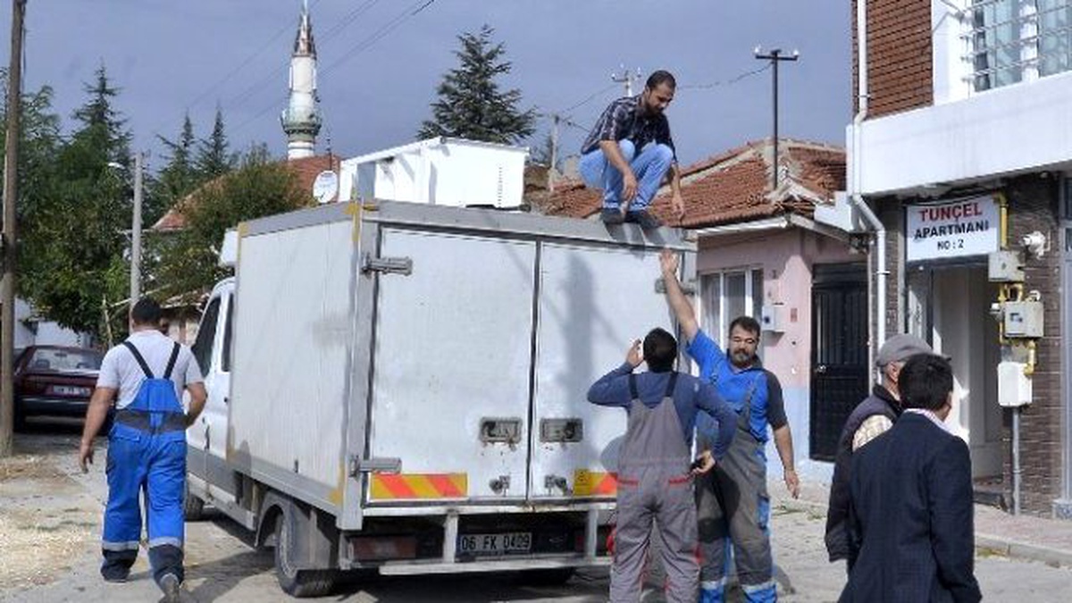 Baz İstasyonu Direnişine Başkan Ataç\'tan Destek