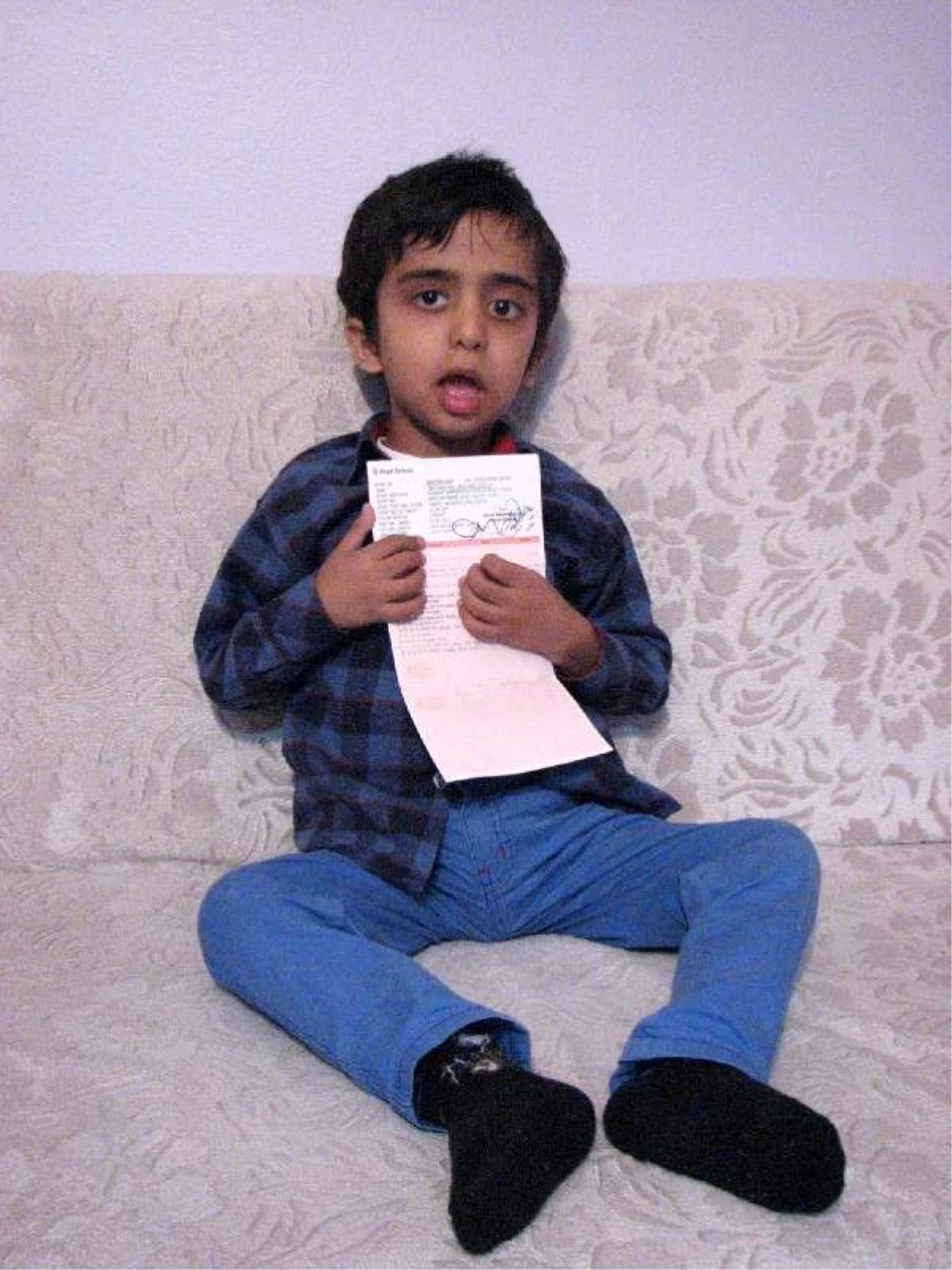Beyn Tümörüyle Savaşan 6 Yaşındaki Abdullah\'ın Ameliyatı İçin Gerekli Olan 33 Bin Lira Toplandı
