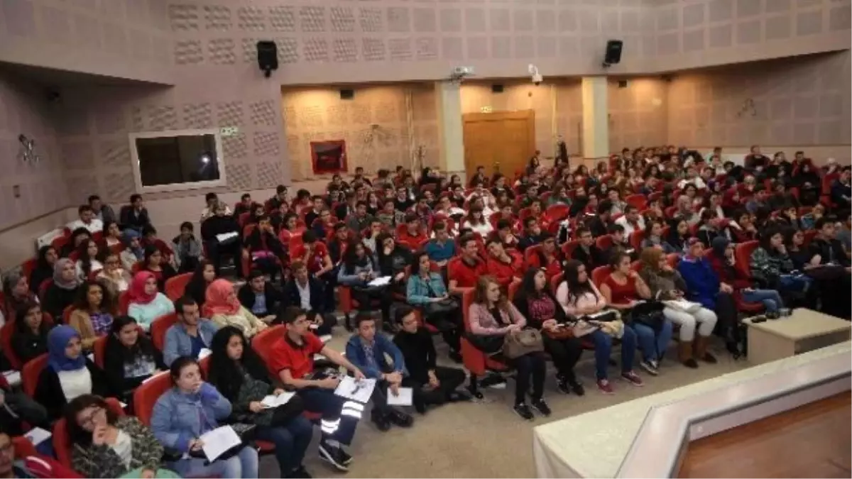 Büyükşehir Stajyerleri Oryantasyon Eğitimi Aldı