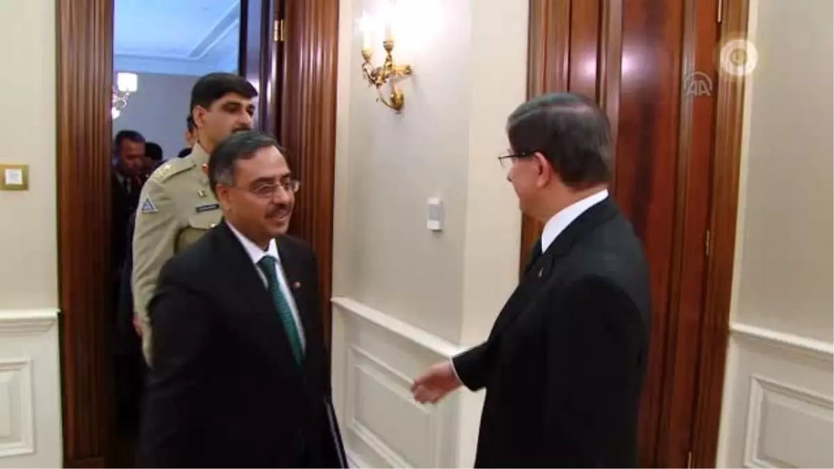 Davutoğlu, Pakistan Kara Kuvvetleri Komutanı Orgeneral Şerif\'i Kabul Etti