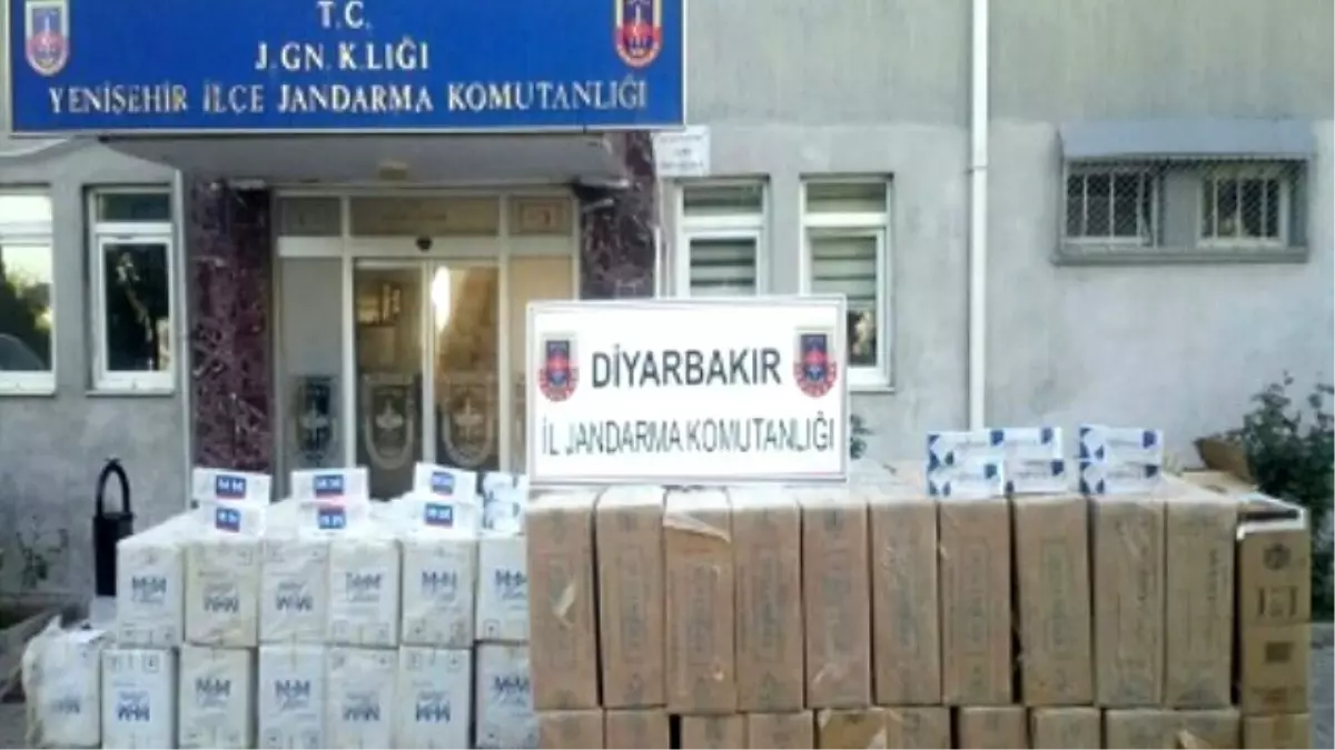 Diyarbakır OSB\'de Bir Depoda Kaçak Sigara Ele Geçirildi