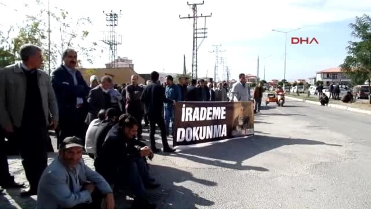 Erciş\'te Çöpler Toplanmadı, Belediye Seferleri İptal Edildi