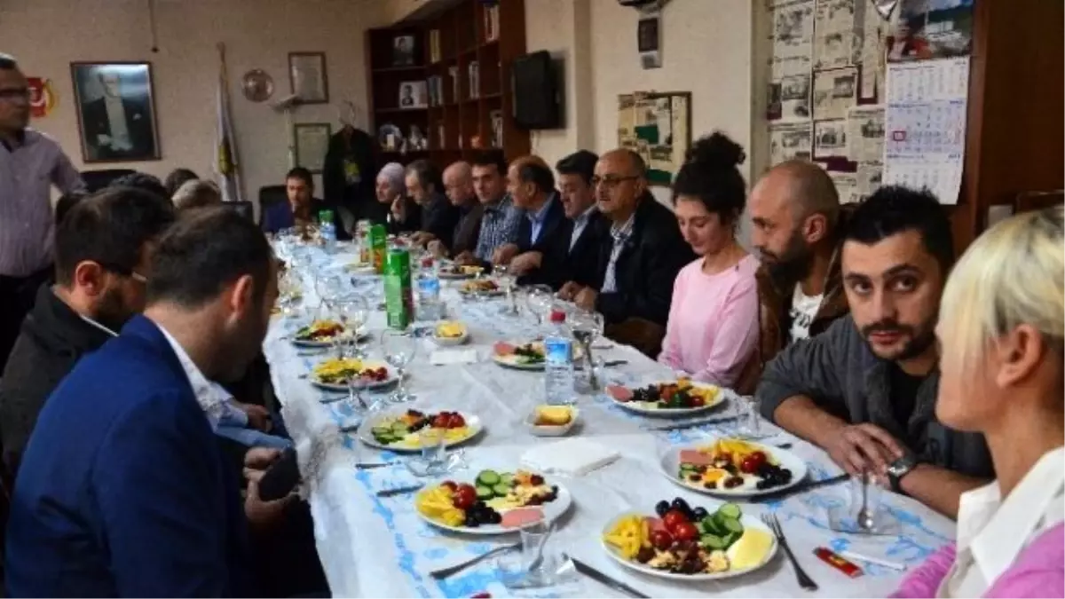 Gazeteciler "Çaturoğlu"Nu Ağırladı