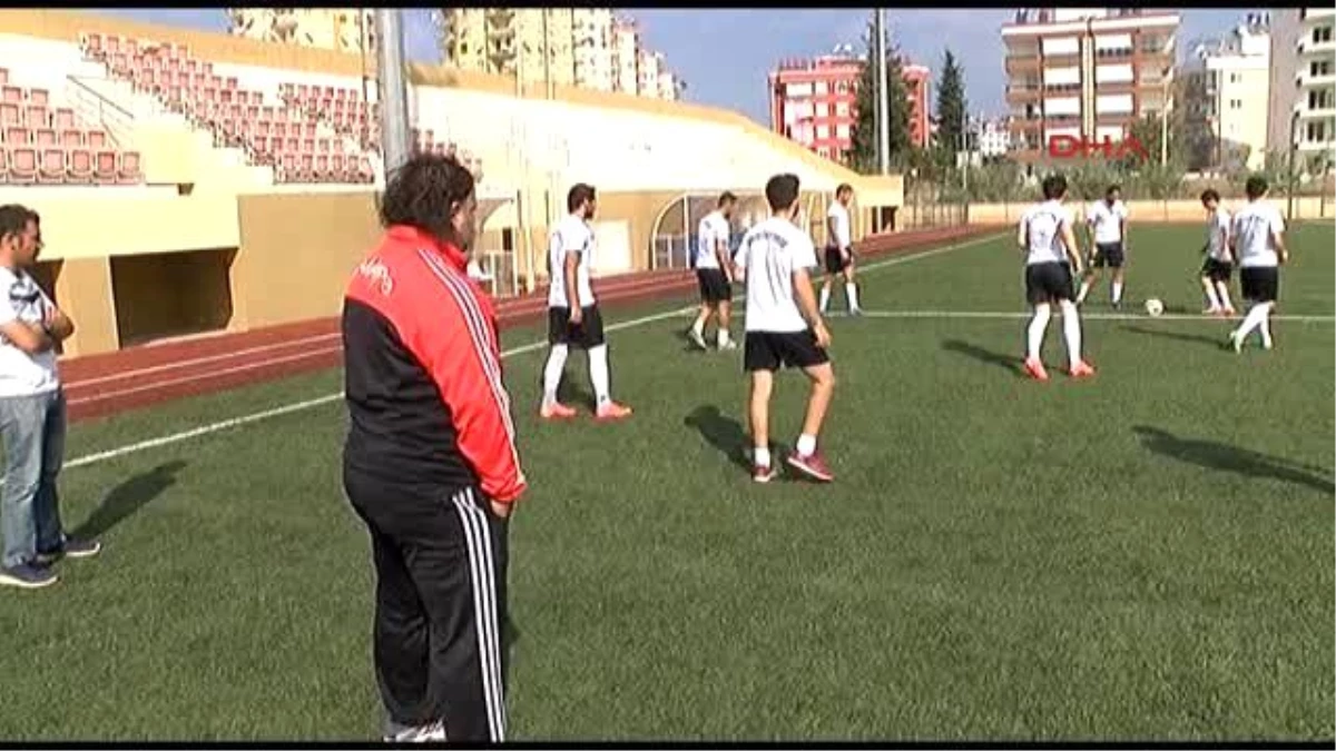 Lisans Çıkaramayınca Futbol Kulübü Satın Aldı, Eşini de Başkan Yaptı