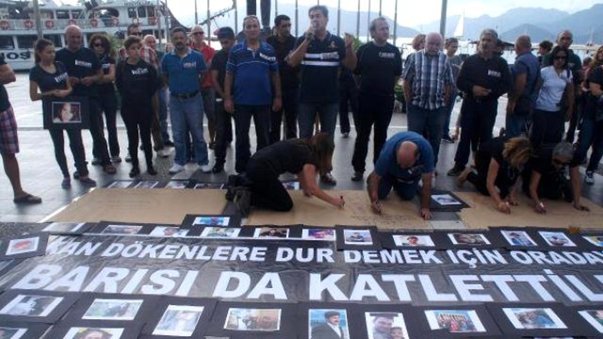 Öğretmenler Barışı Kağıtlara Yazdı