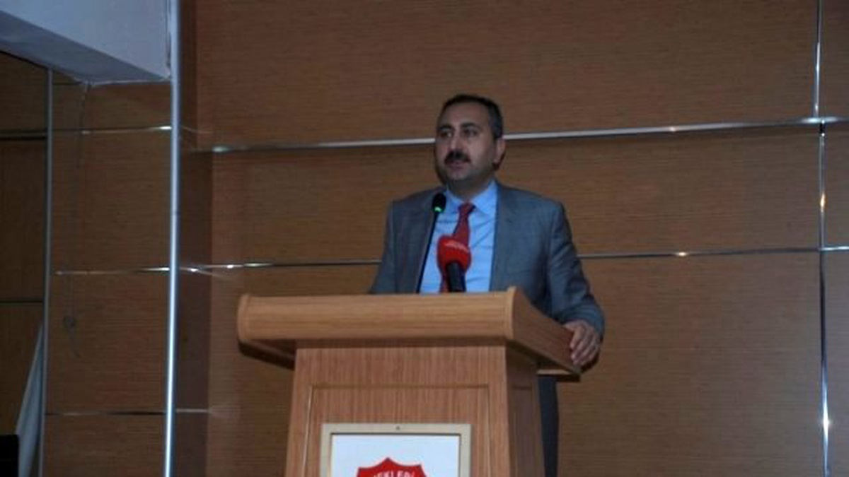 AK Parti Genel Sekreteri Abdülhamit Gül Gelin Canlar Bir Olalım