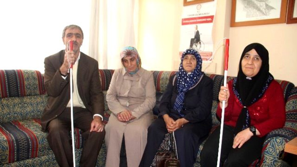 Altınokta Körler Derneği Üyelerinin Tüm İhtiyaçlarını Karşılıyor