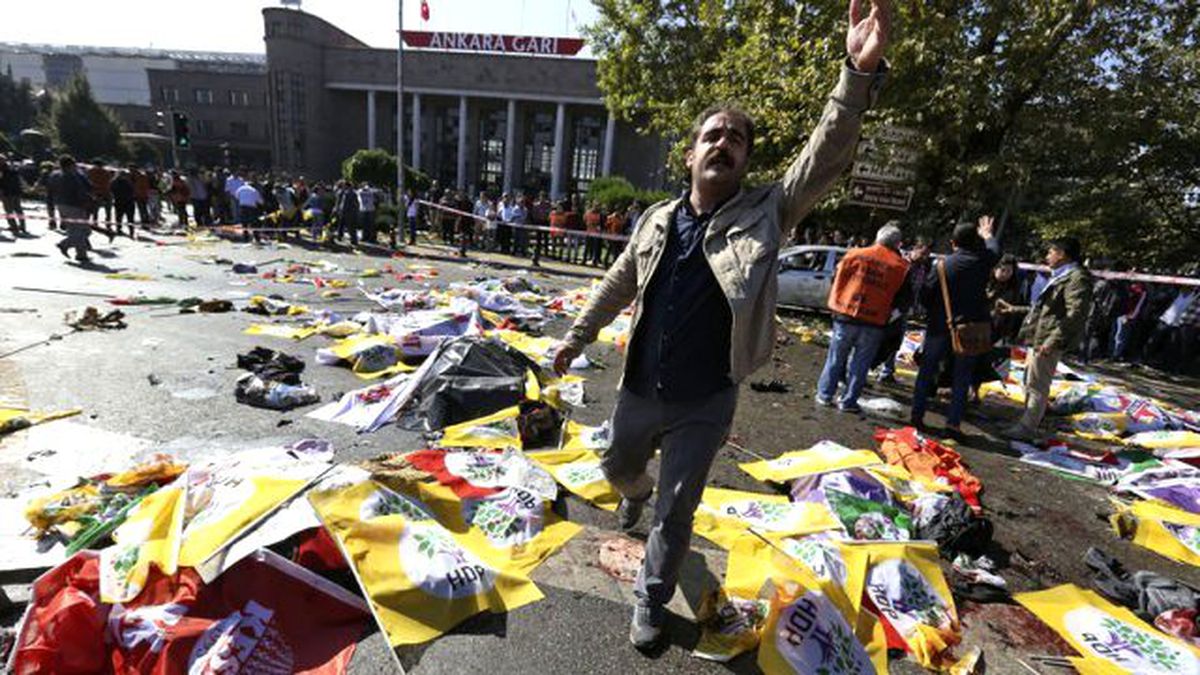 Ankara'da Ölenler Sivil Şehit Sayılacak, Yakınlarına Tazminat Ödenecek