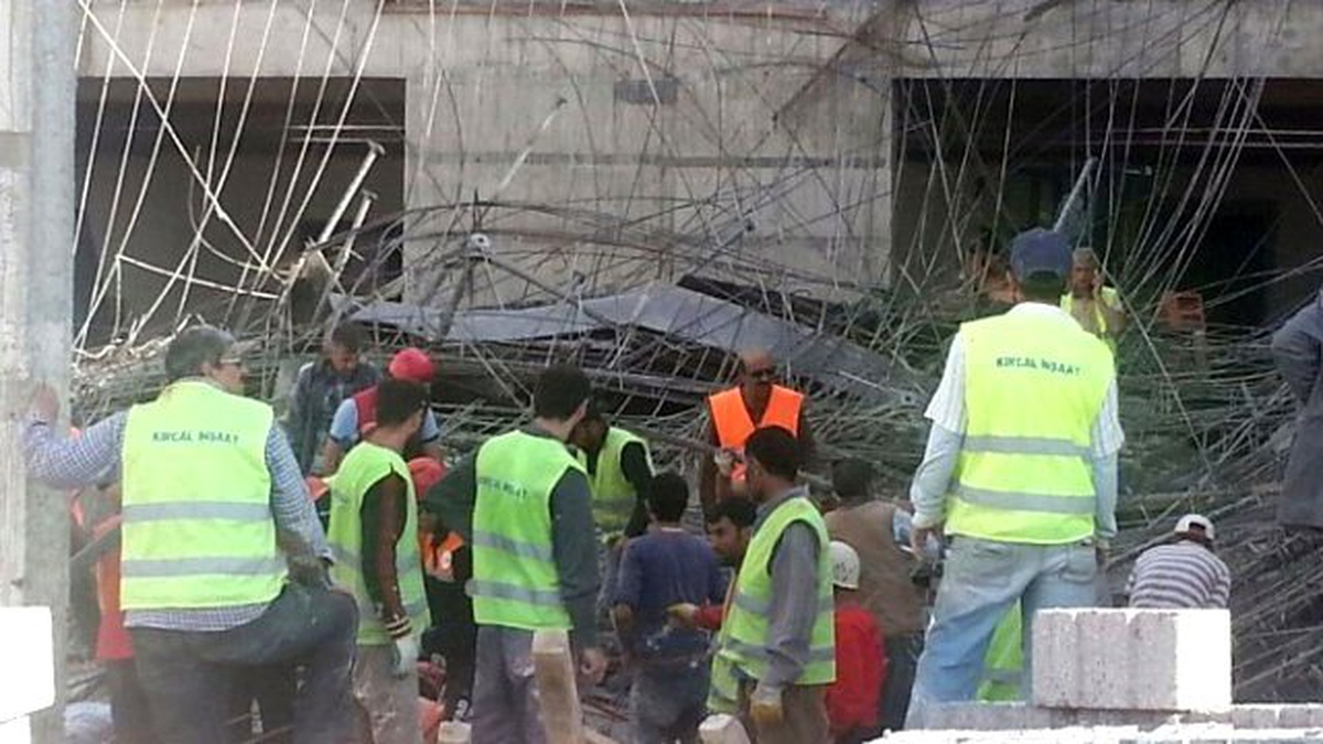Balıkesir\'de Tıp Fakültesi İnşaatında Göçük