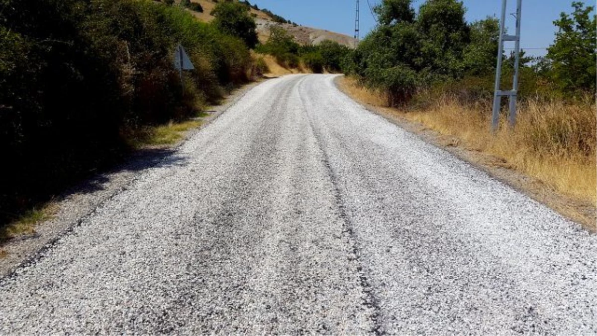 Büyükşehir Hekimhan\'da 110 Km Yol Çalışması Yaptı