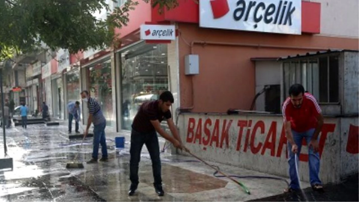 Diyarbakır Caddelerinde Temizlik Başlatıldı