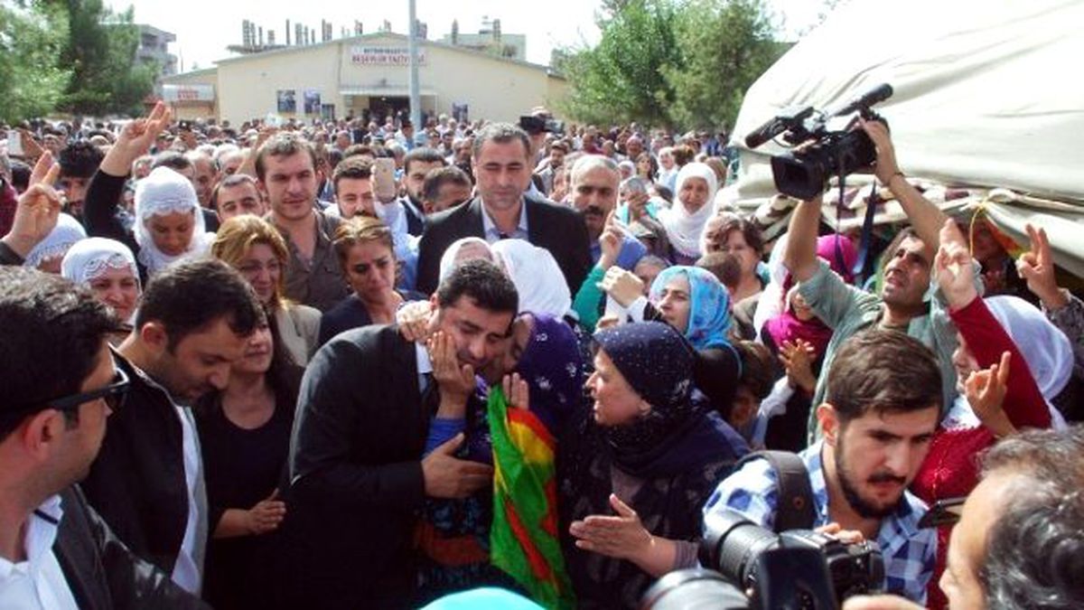 Demirtaş: Abdullah Gül Taziye İçin Beni Aradı