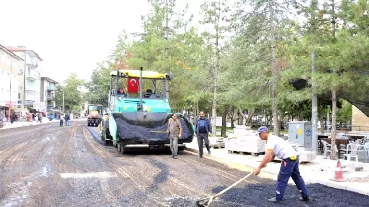 Karaman Belediyesi İmaret Caddesindeki Çalışmaları Tamamlıyor