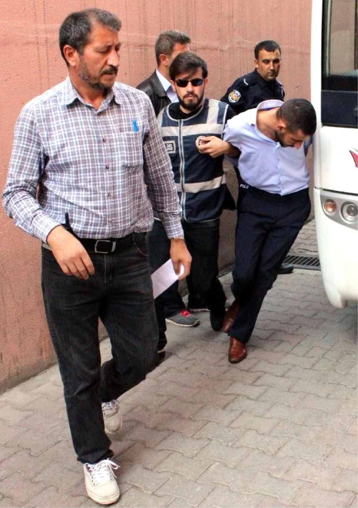 Kayseri\'de Uyuşturucu Operasyonu: 5 Gözaltı