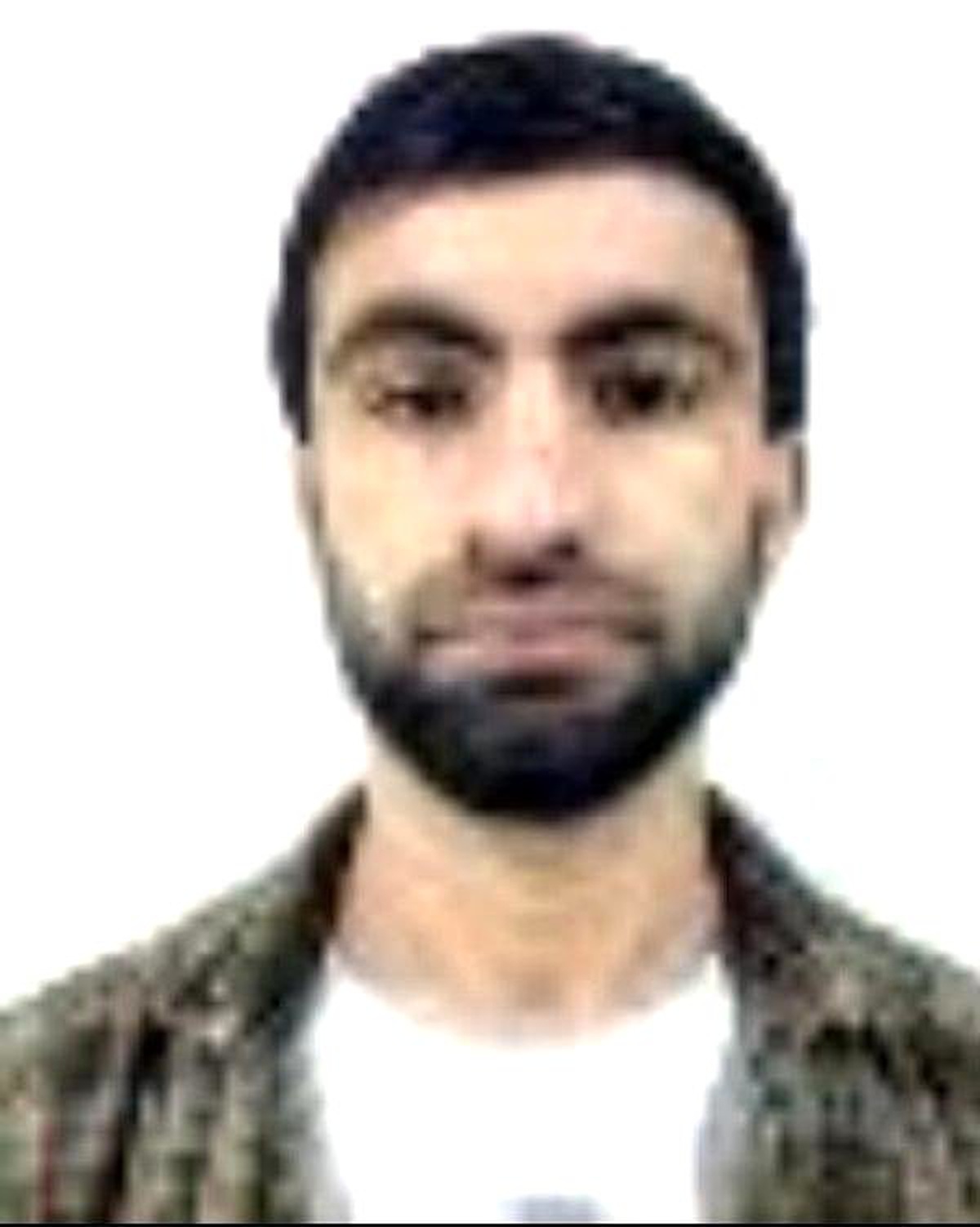 Molotof Zanlısı Sahte Pasaportla Yakalandı