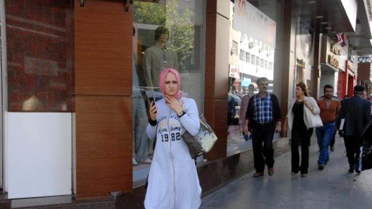 Sokağa Çıkma Yasağı Kaldırılan Sur İlçesi\'nde \'Türkün Gücünü Göreceksiniz\' Yazısı (2)