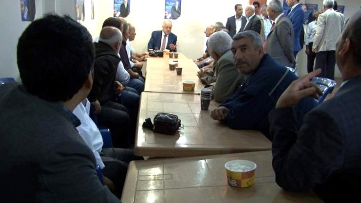 Ahmet Uzer Türkmen Kanaat Önderleri ve Muhtarlarla Buluştu