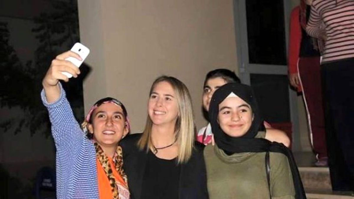 Ak Partili Bölünmez, İlçeleri Ziyaret Etti