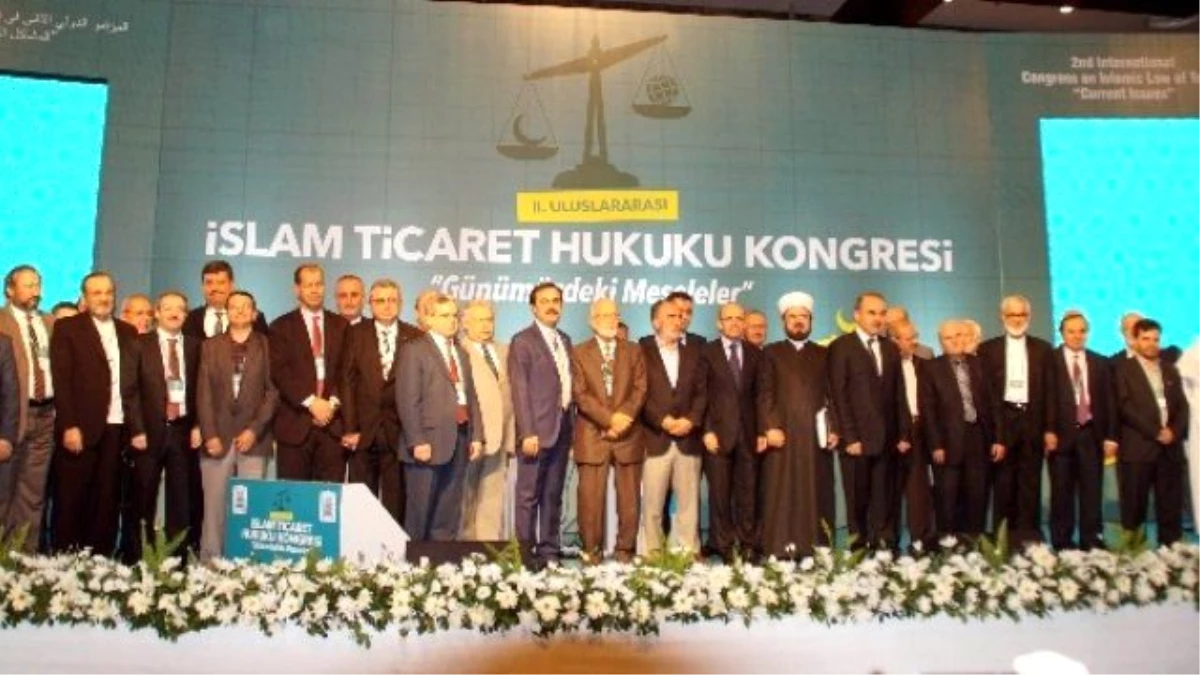 Bakan Şimşek, Konya\'da İslam Ticaret Hukuku Kongresi\'ne Katıldı